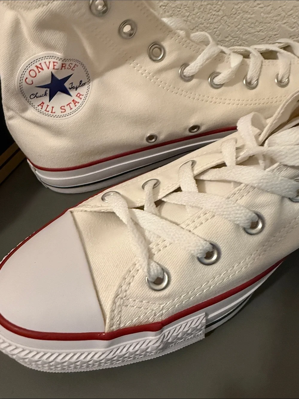 NWT Converse Chuck Taylor All Star High Top Sneaker,Optical White,Unisex-men 12 - Picture 3 of 15